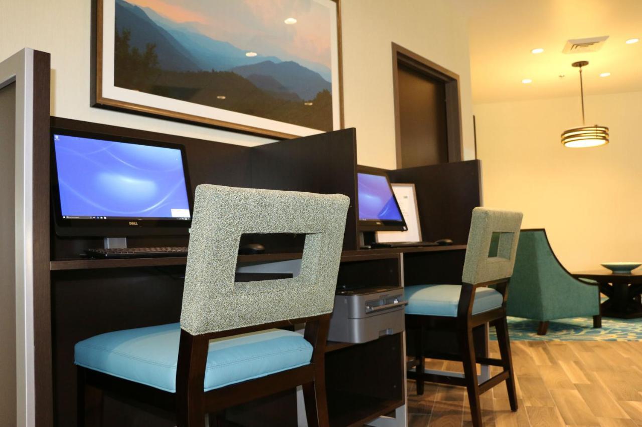 Holiday Inn Express & Suites - Hendersonville Se - Flat Rock By Ihg Extérieur photo