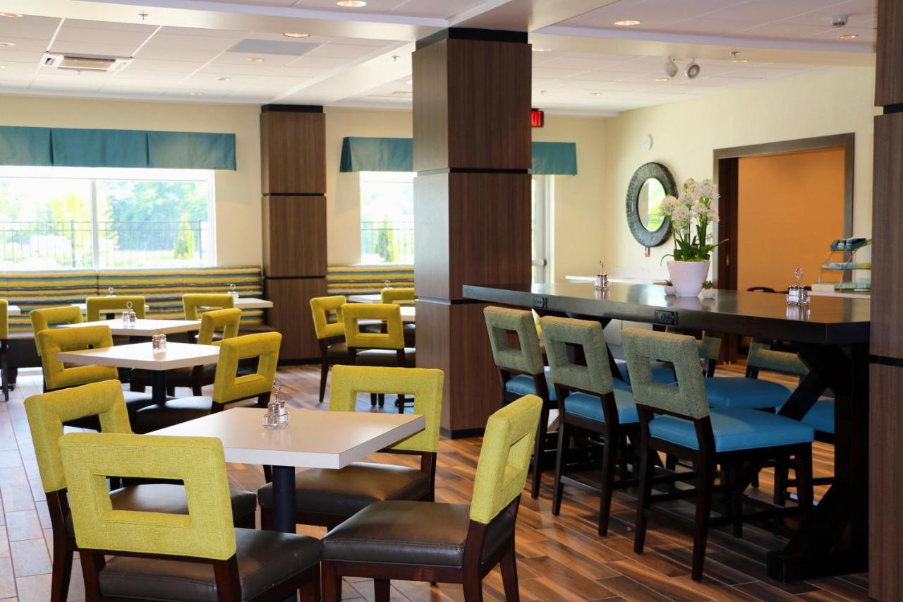 Holiday Inn Express & Suites - Hendersonville Se - Flat Rock By Ihg Extérieur photo